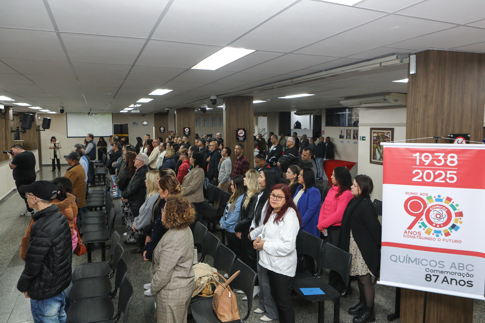 Homenagem ao Sindicato dos Químicos do ABC pelo aniversário de 87 anos com Diploma Legislativo de Honra ao Mérito Social pela autoria do vereador Orlando Vitoriano realizado na Câmara Municipal de Diadema. Av. Antonio Piranga, 474 - Centro de Diadema/SP. Fotos Dino Santos. Brasil_08_10_2025