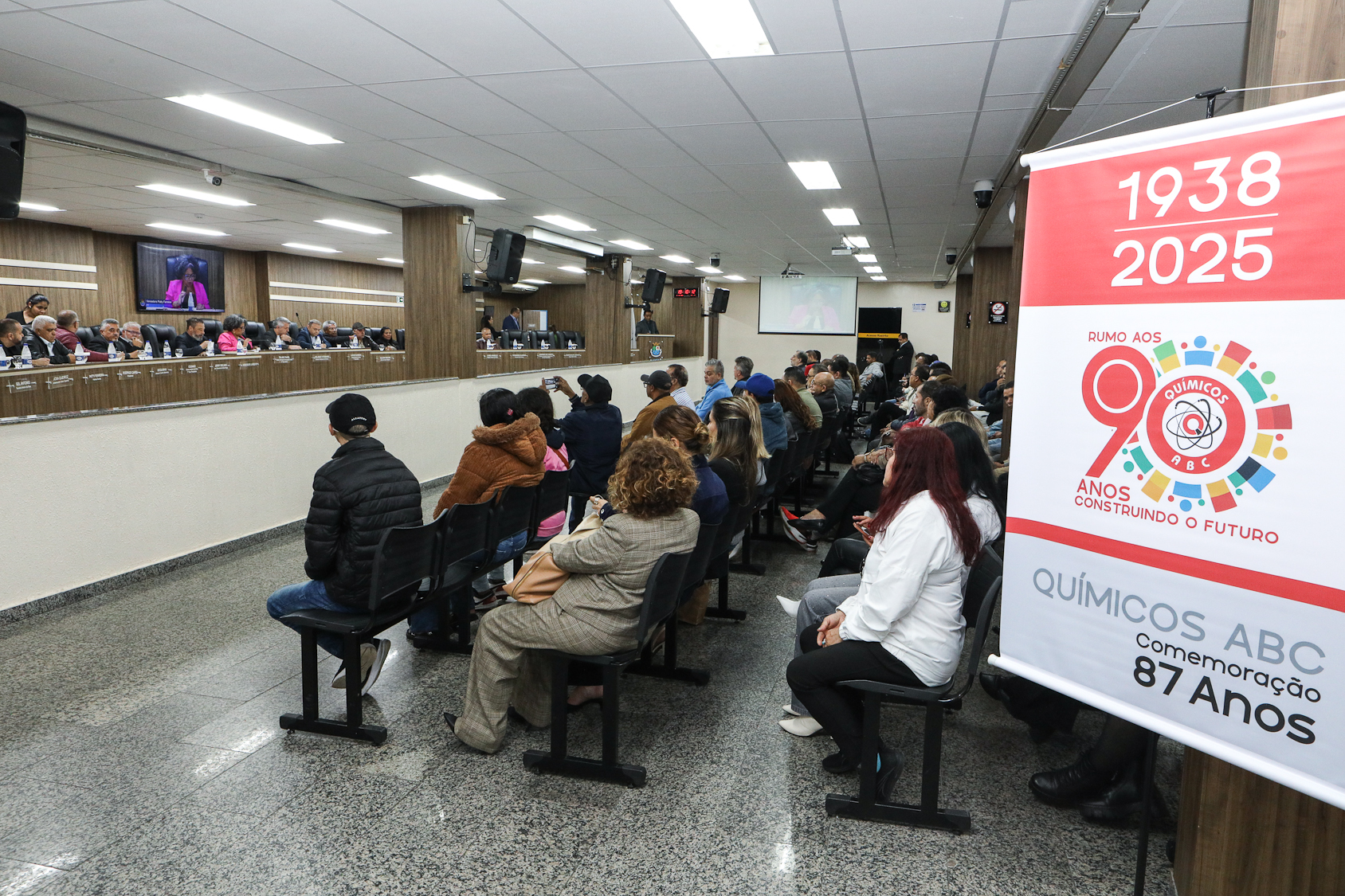 Homenagem ao Sindicato dos Químicos do ABC pelo aniversário de 87 anos com Diploma Legislativo de Honra ao Mérito Social pela autoria do vereador Orlando Vitoriano realizado na Câmara Municipal de Diadema. Av. Antonio Piranga, 474 - Centro de Diadema/SP. Fotos Dino Santos. Brasil_08_10_2025