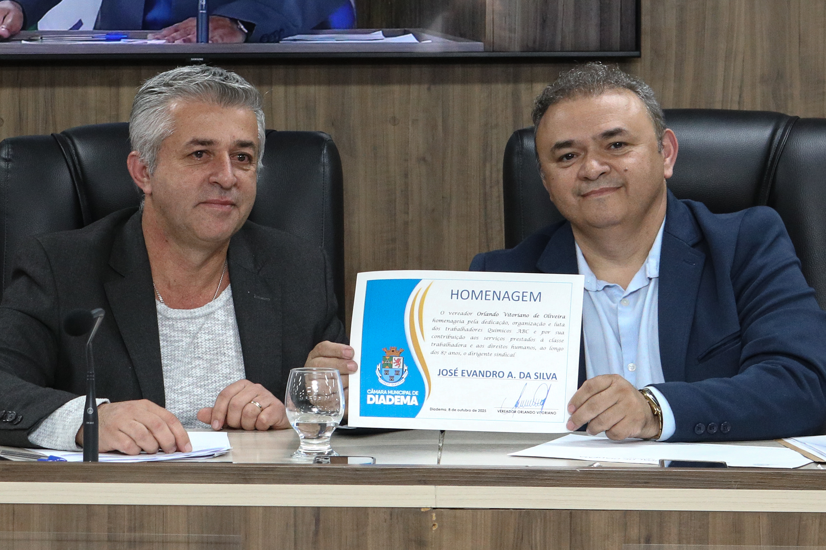 Homenagem ao Sindicato dos Químicos do ABC pelo aniversário de 87 anos com Diploma Legislativo de Honra ao Mérito Social pela autoria do vereador Orlando Vitoriano realizado na Câmara Municipal de Diadema. Av. Antonio Piranga, 474 - Centro de Diadema/SP. Fotos Dino Santos. Brasil_08_10_2025