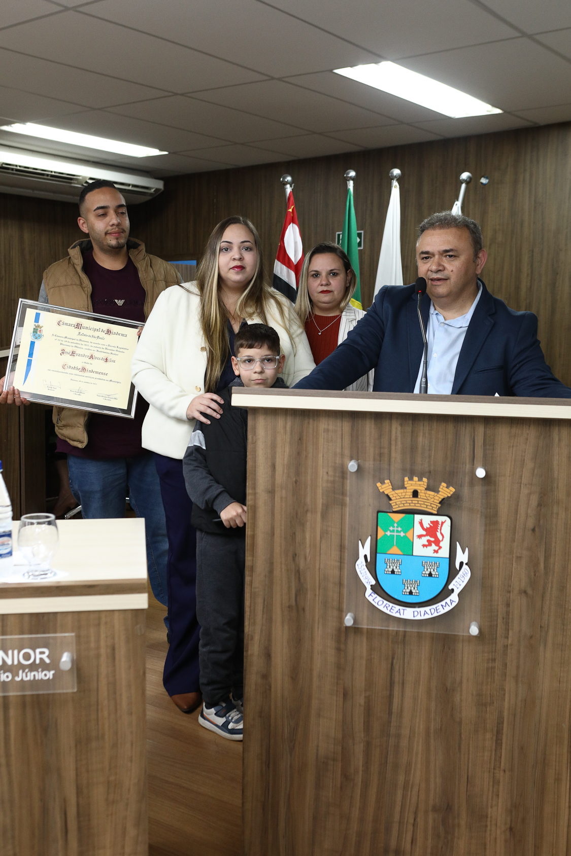 Homenagem a José Evandro Alves da Silva com a Diploma Legislativo de Honra ao Mérito Social de autória do vereador Orlando Vitoriano realizado na Câmara Municipal de Diadema-SP. Fotos Dino Santos. Brasil_08_10_2025.