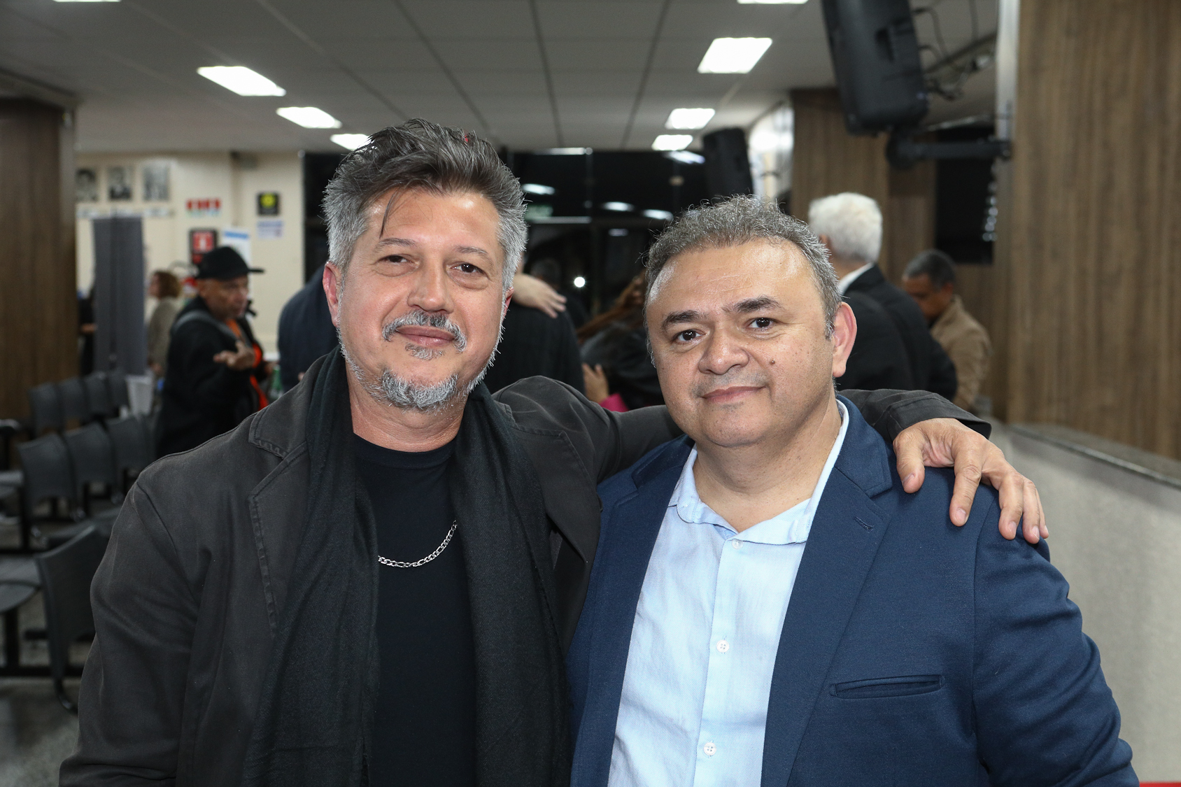 Homenagem a José Evandro Alves da Silva com a Diploma Legislativo de Honra ao Mérito Social de autória do vereador Orlando Vitoriano realizado na Câmara Municipal de Diadema-SP. Fotos Dino Santos. Brasil_08_10_2025.