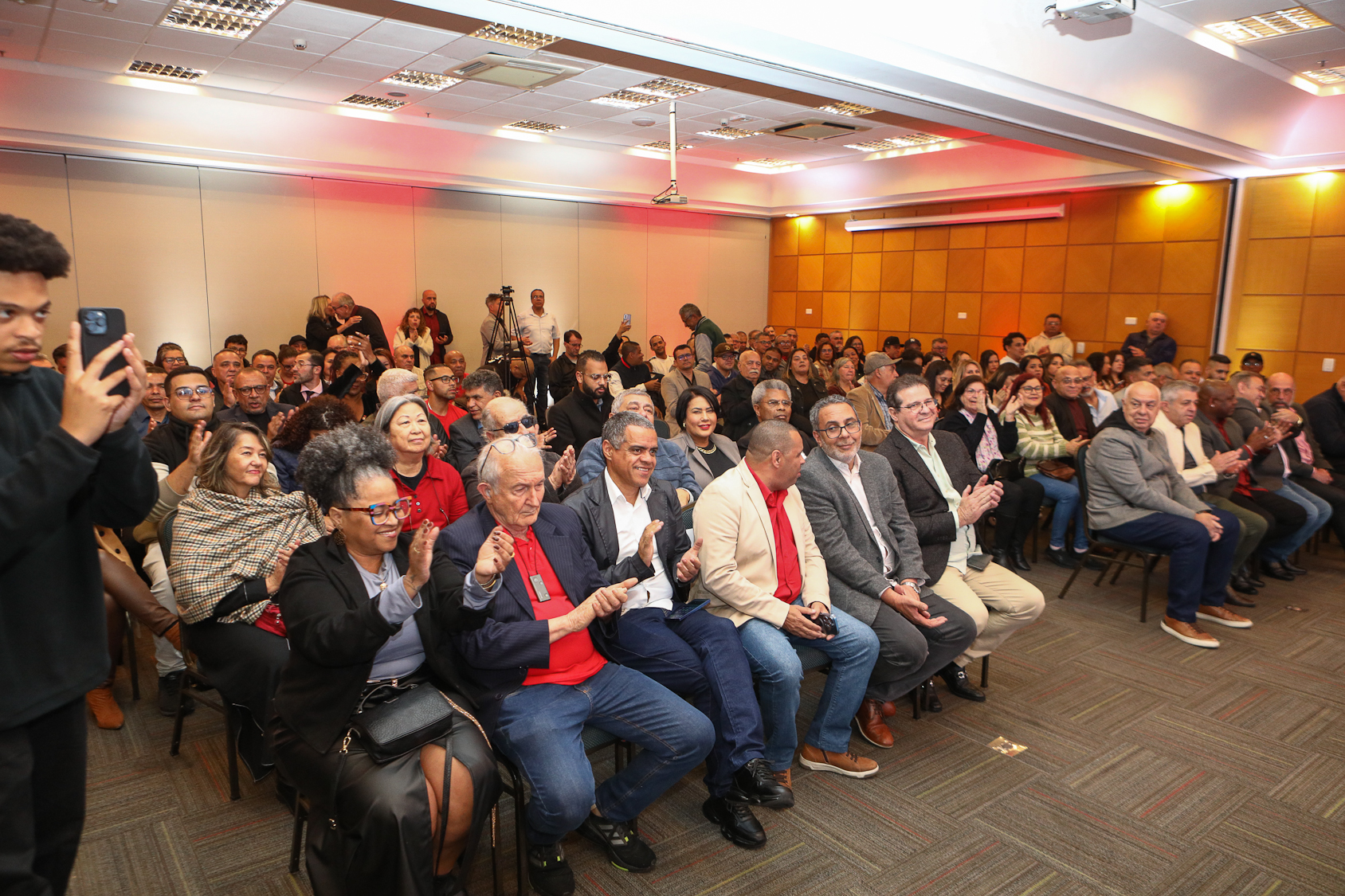 Abertura do lançamento Rumo aos 90 anos do Sindicato dos Químicos do ABC realizado no Hotel Braston. Av. Industrial, 885 -  Santo André/SP. Fotos Dino Santos. Brasil_10_10_2025.