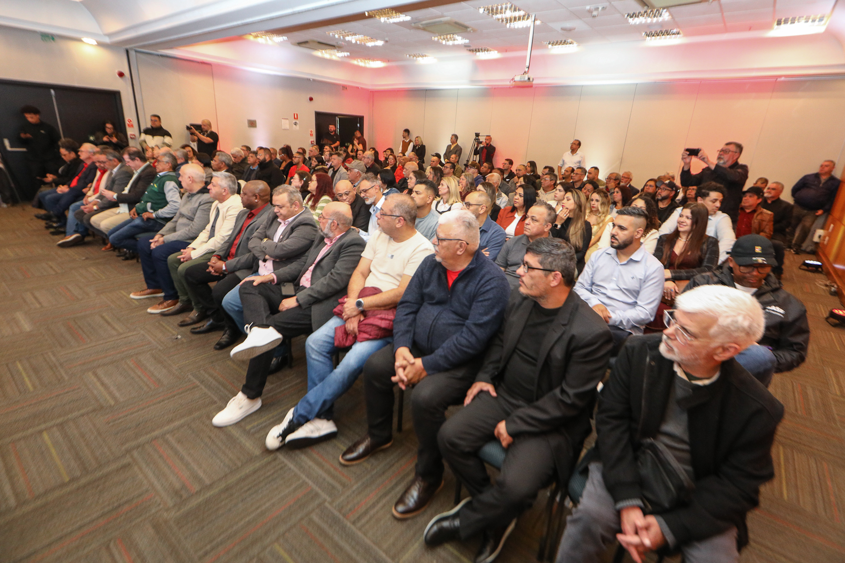 Abertura do lançamento Rumo aos 90 anos do Sindicato dos Químicos do ABC realizado no Hotel Braston. Av. Industrial, 885 -  Santo André/SP. Fotos Dino Santos. Brasil_10_10_2025.