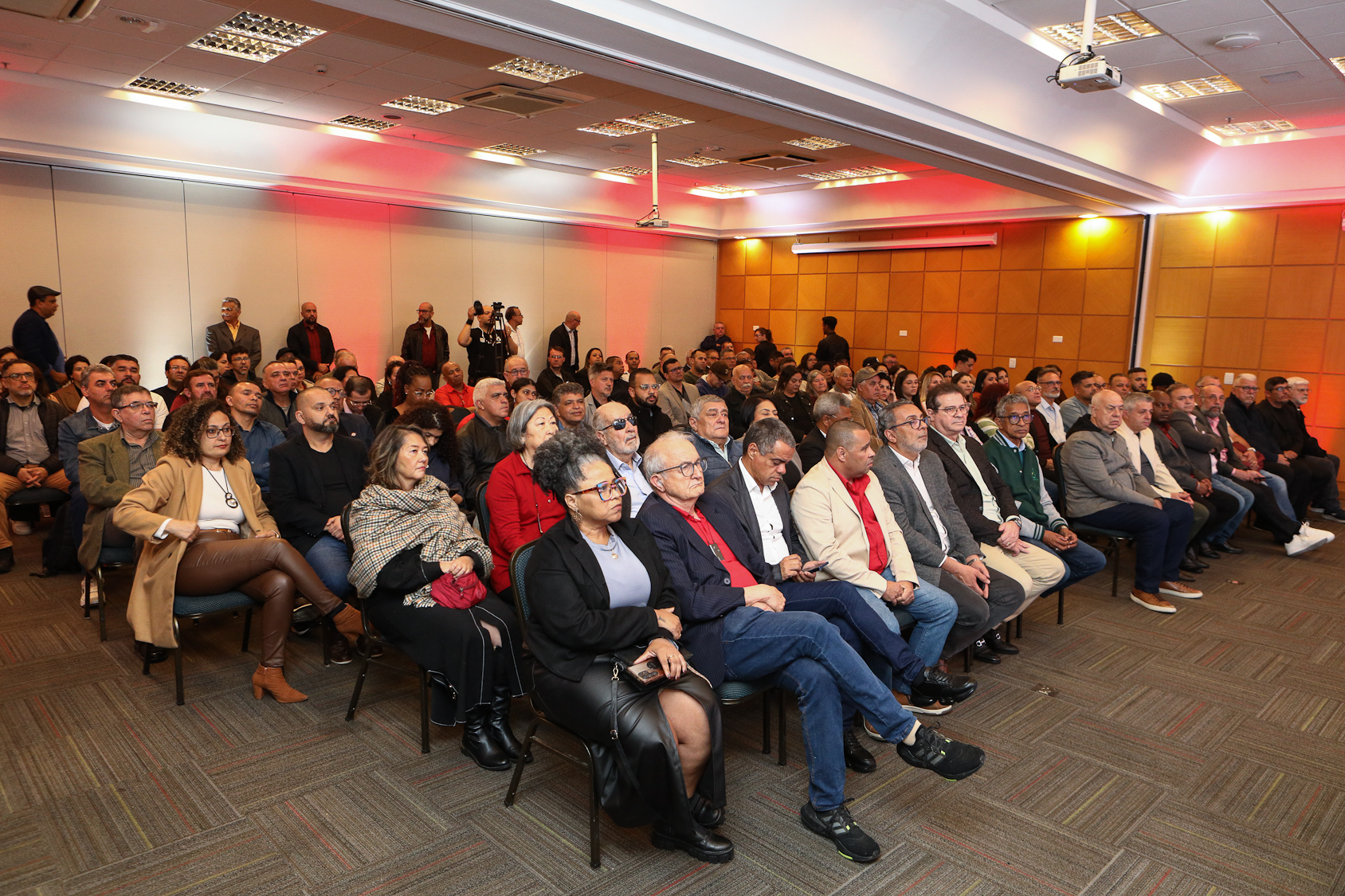Abertura do lançamento Rumo aos 90 anos do Sindicato dos Químicos do ABC realizado no Hotel Braston. Av. Industrial, 885 -  Santo André/SP. Fotos Dino Santos. Brasil_10_10_2025.