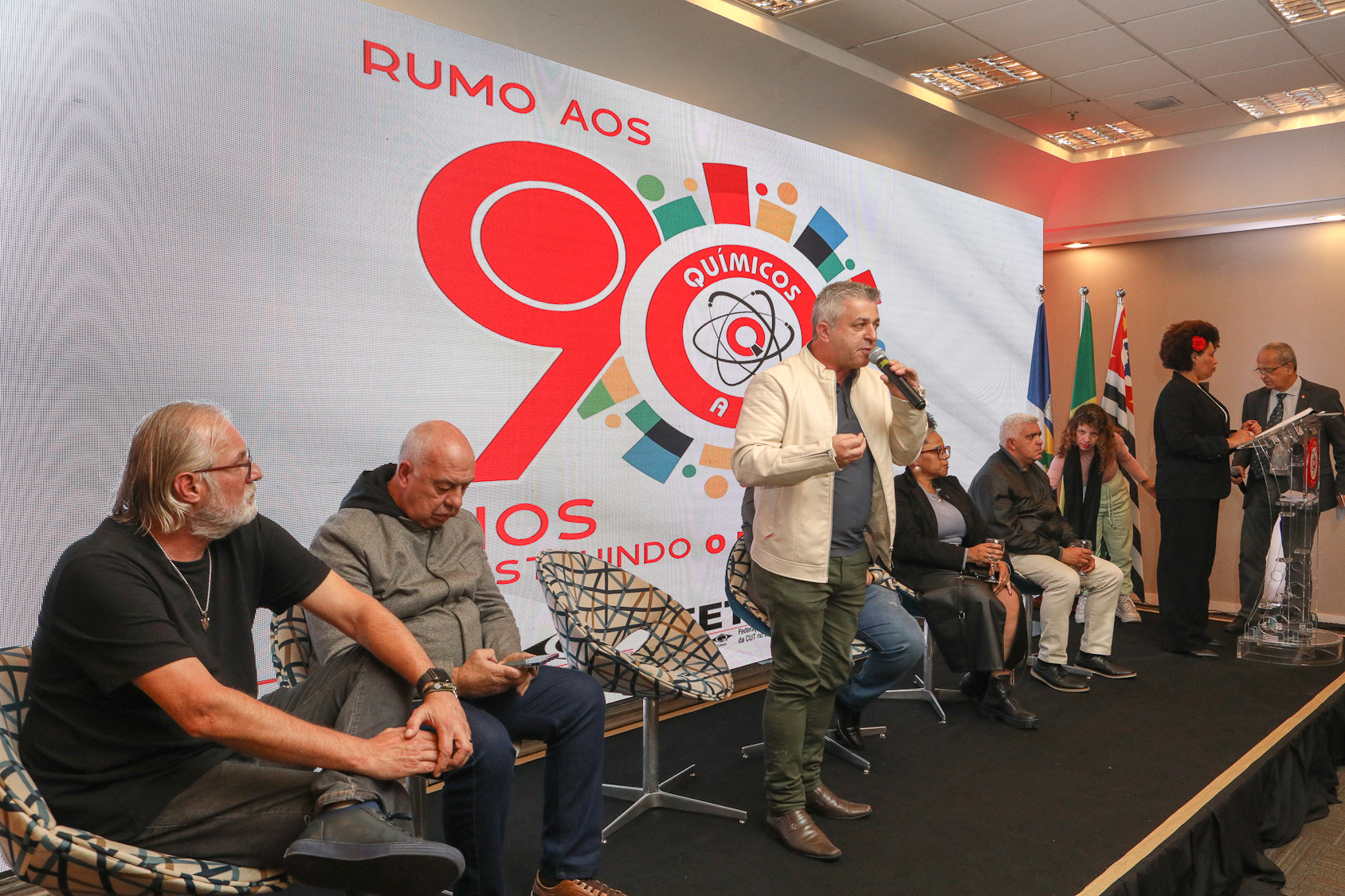 Mesas de saudações no lançamento rumo aos 90 anos do Sindicato dos Químiocos do ABC realizado no Hotel Braston. Av. Industrial, 885 -  Santo André/SP. Fotos Dino Santos. Brasil_10_10_2025.