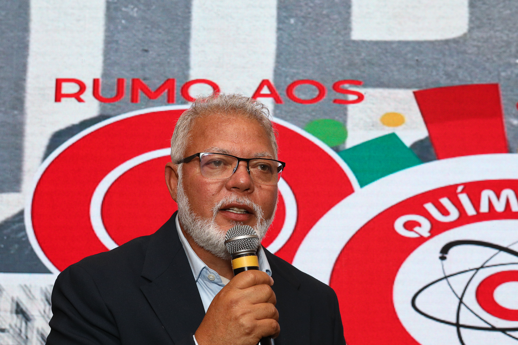 Mesas de saudações no lançamento rumo aos 90 anos do Sindicato dos Químiocos do ABC realizado no Hotel Braston. Av. Industrial, 885 -  Santo André/SP. Fotos Dino Santos. Brasil_10_10_2025.