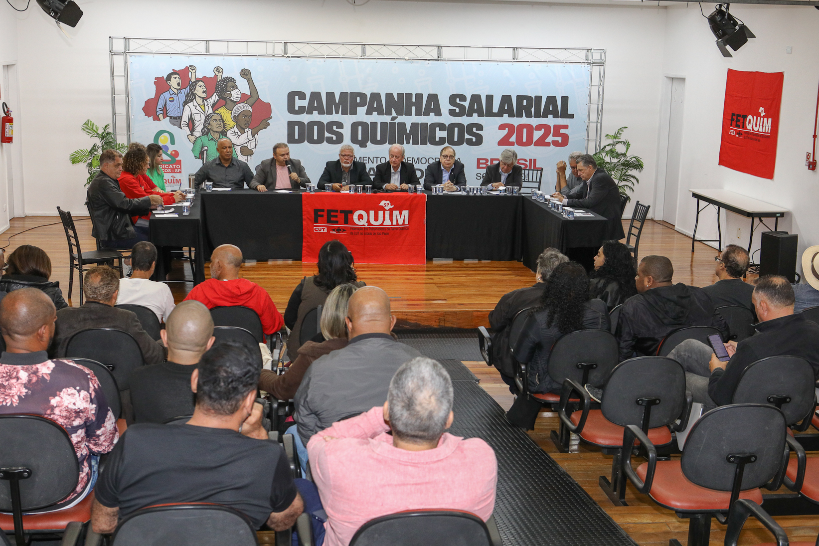 Rodada de negociação da campanha salarial de 2025/2026 do setor químico realizado no Sindicato dos Químicos de São Paulo. Rua Tamandaré, 348 - Liberdade, São Paulo/SP. Fotos Dino Santos. Brasil_31_10_2025.