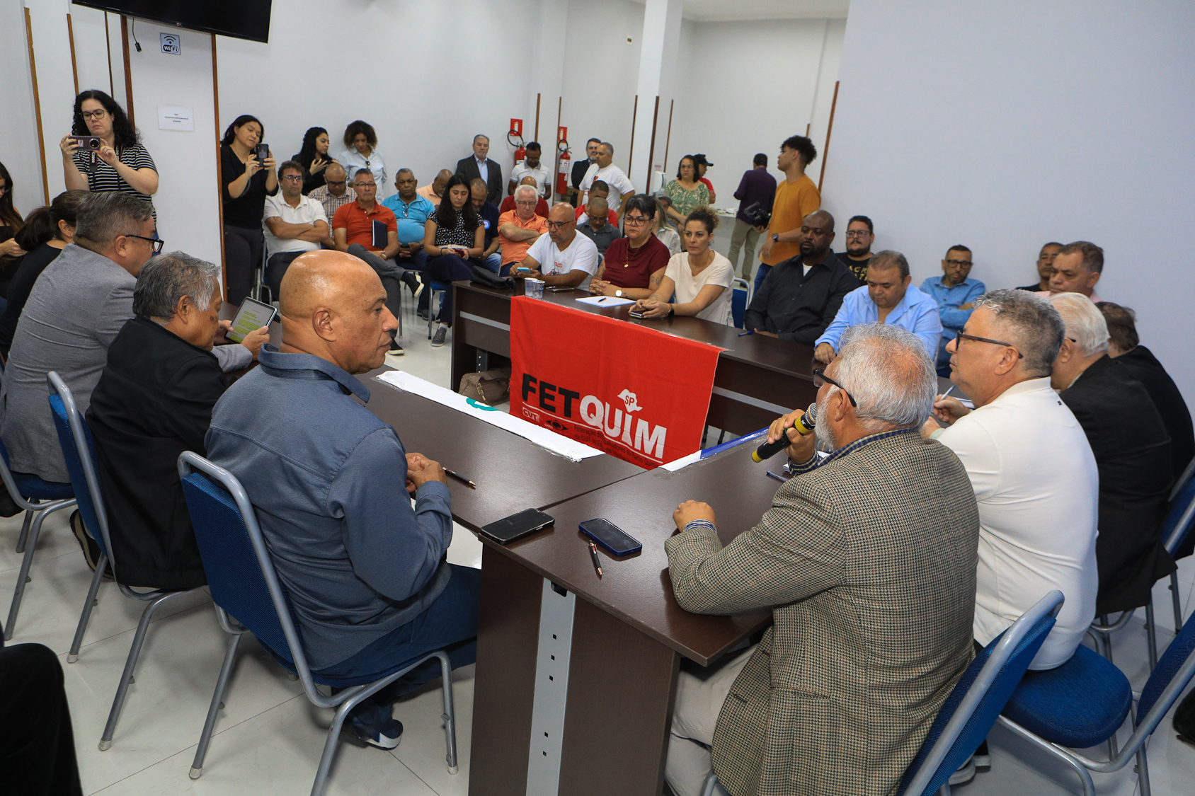 Assinatura do acordo coletivo do setor químico 2025/2026 na FEQUIMFAR. Rua Tamandaré, 120 - Liberdade/SP. Fotos Dino Santos. Brasil_13_11_2025.