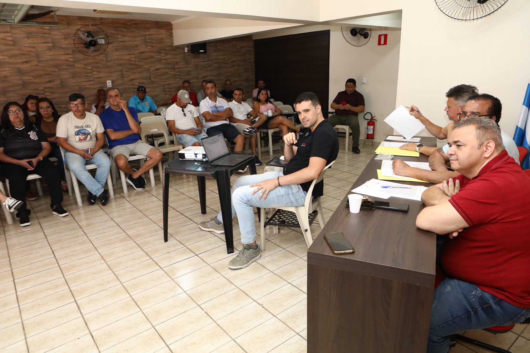 Assembleia de prestação de contas para a categoria Química do ABC realizada na regional de Diadema. Fotos Dino Santos. Brasil_29_11_2025.