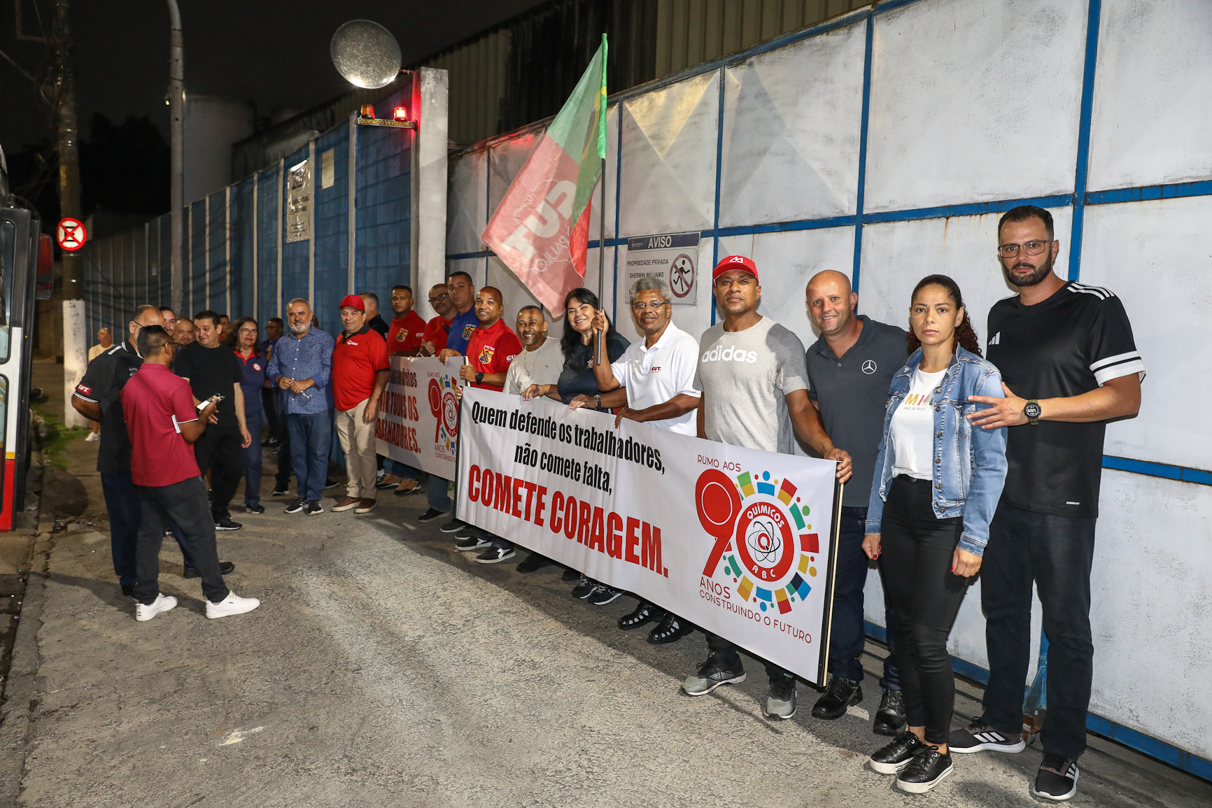 Ato contra a demissão do representante dos trabalhadores por injusta causa na Sherwin Williams. Estrada do Montanhão, 3.000 - São Bernardo do Campo/SP. Fotos Dino Santos. Brasil_13_02_2026.