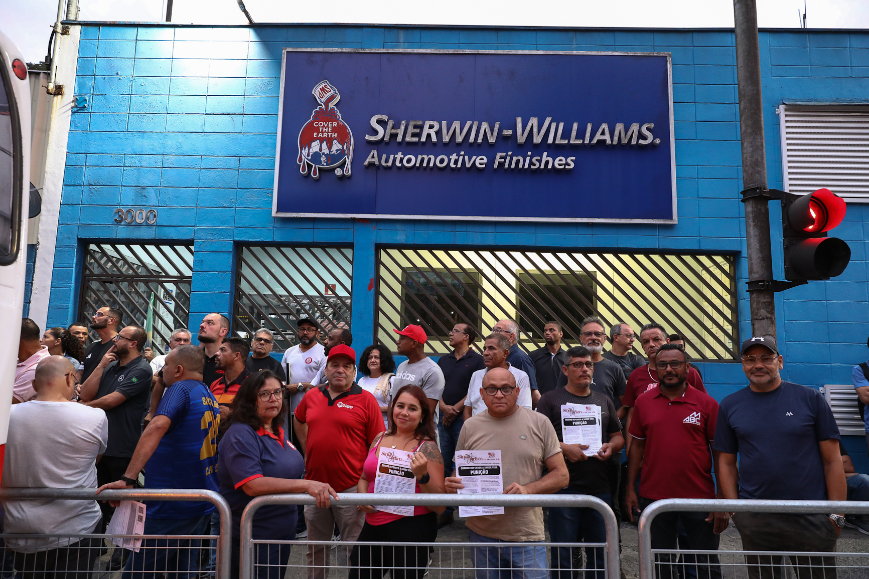 Ato contra a demissão do representante dos trabalhadores por injusta causa na Sherwin Williams. Estrada do Montanhão, 3.000 - São Bernardo do Campo/SP. Fotos Dino Santos. Brasil_13_02_2026.