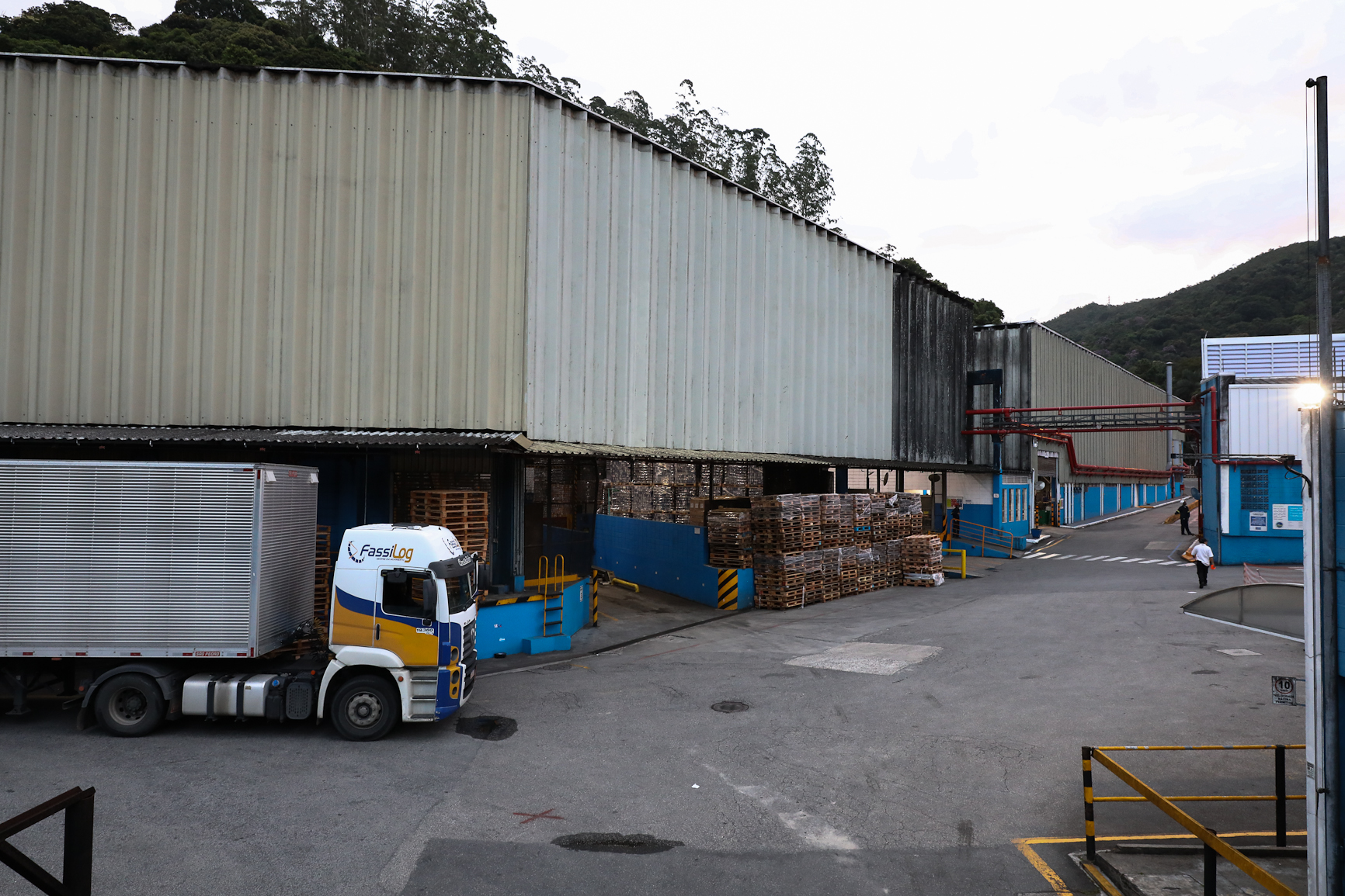 Ato contra a demissão do representante dos trabalhadores por injusta causa na Sherwin Williams. Estrada do Montanhão, 3.000 - São Bernardo do Campo/SP. Fotos Dino Santos. Brasil_13_02_2026.