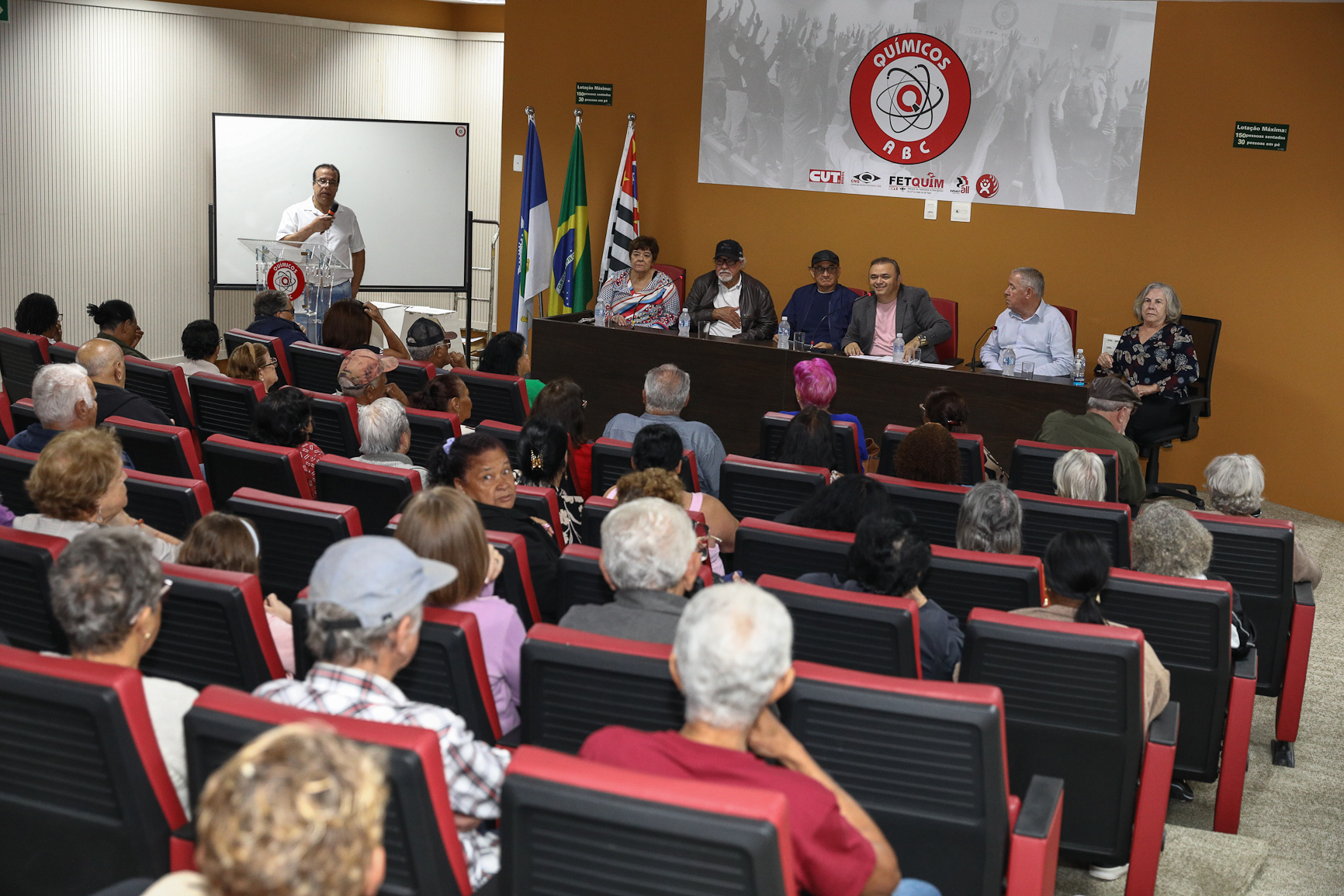 vEleição da nova diretoria da Associação dos Aposentados e Pensionista Químicos do ABC realizado na Sede do Sindicato dos Químicos do ABC realizada na sede do Sindicato dos Químicos do ABC. Rua Senador Flaquer, 813 - Centro de Santo André/SP.
