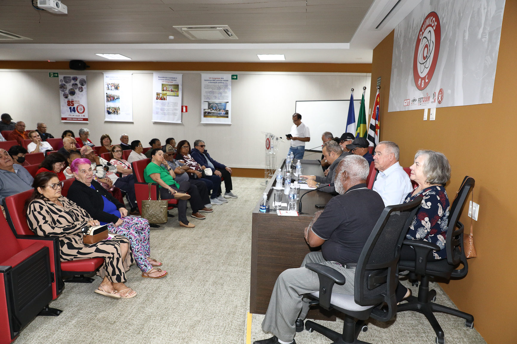 Eleição da nova diretoria da Associação dos Aposentados e Pensionista Químicos do ABC realizado na Sede do Sindicato dos Químicos do ABC realizada na sede do Sindicato dos Químicos do ABC. Rua Senador Flaquer, 813 - Centro de Santo André/SP.