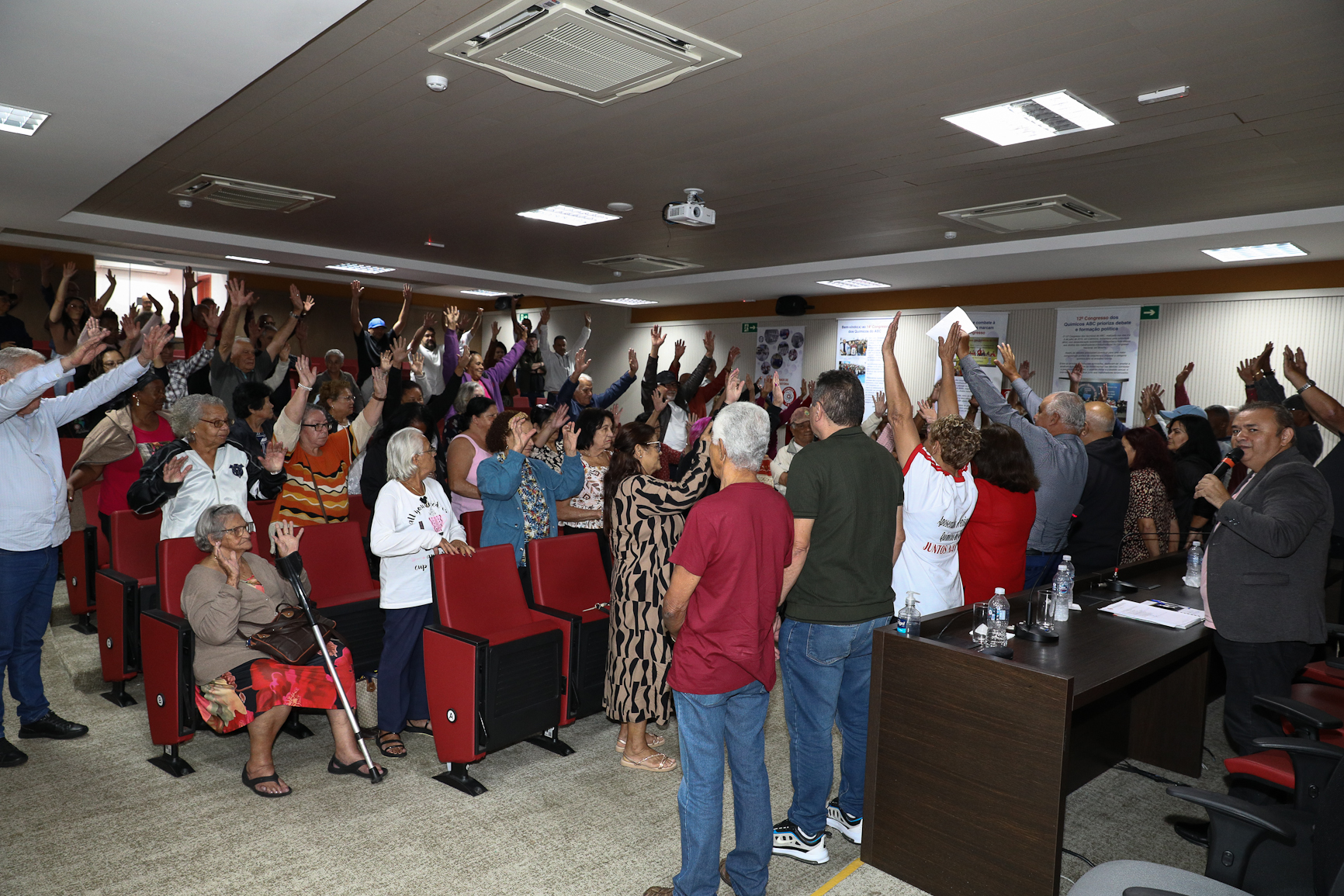 Eleição da nova diretoria da Associação dos Aposentados e Pensionista Químicos do ABC realizado na Sede do Sindicato dos Químicos do ABC realizada na sede do Sindicato dos Químicos do ABC. Rua Senador Flaquer, 813 - Centro de Santo André/SP.