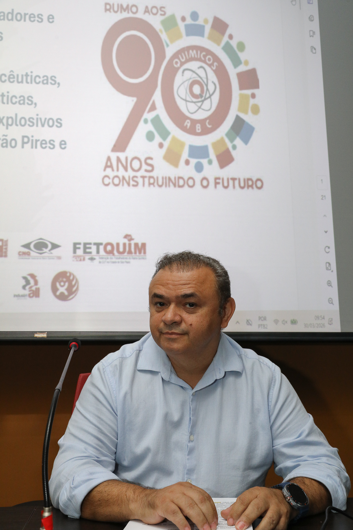 Debate da escala 6x1 sem redução de salário e o cenário das eleições 2026 por Evelise Della Nina, advogada e André Luís dos Santos, jornalista e analista político do DIAP realizado na Sede do Sindicato dos Químicos do ABC. Rua Senador Fláquer, 813 - Centro, Santo André/SP. Fotos Dino Santos. Brasil_30_03_2026.