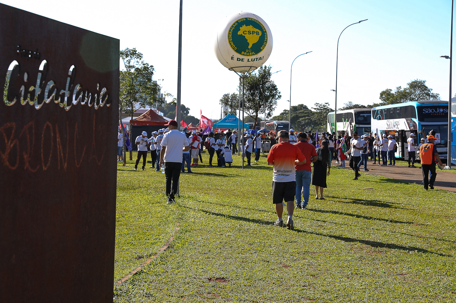 CONCLAT - Marcha da Classe Trabalhadora/DF concentração na Praça da Cidadania e macha até o espelho da água no Congresso. Fotos Dino Santos. Brasil_15_04_2026.