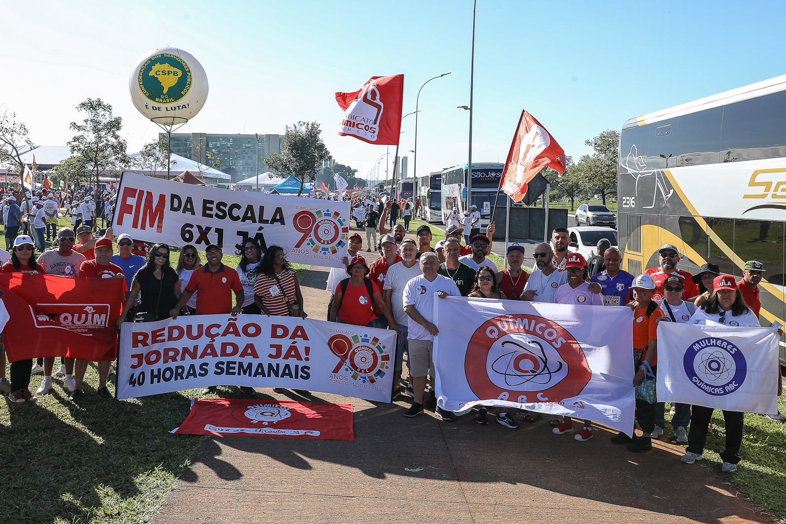 CONCLAT - Marcha da Classe Trabalhadora/DF concentração na Praça da Cidadania e macha até o espelho da água no Congresso. Fotos Dino Santos. Brasil_15_04_2026.