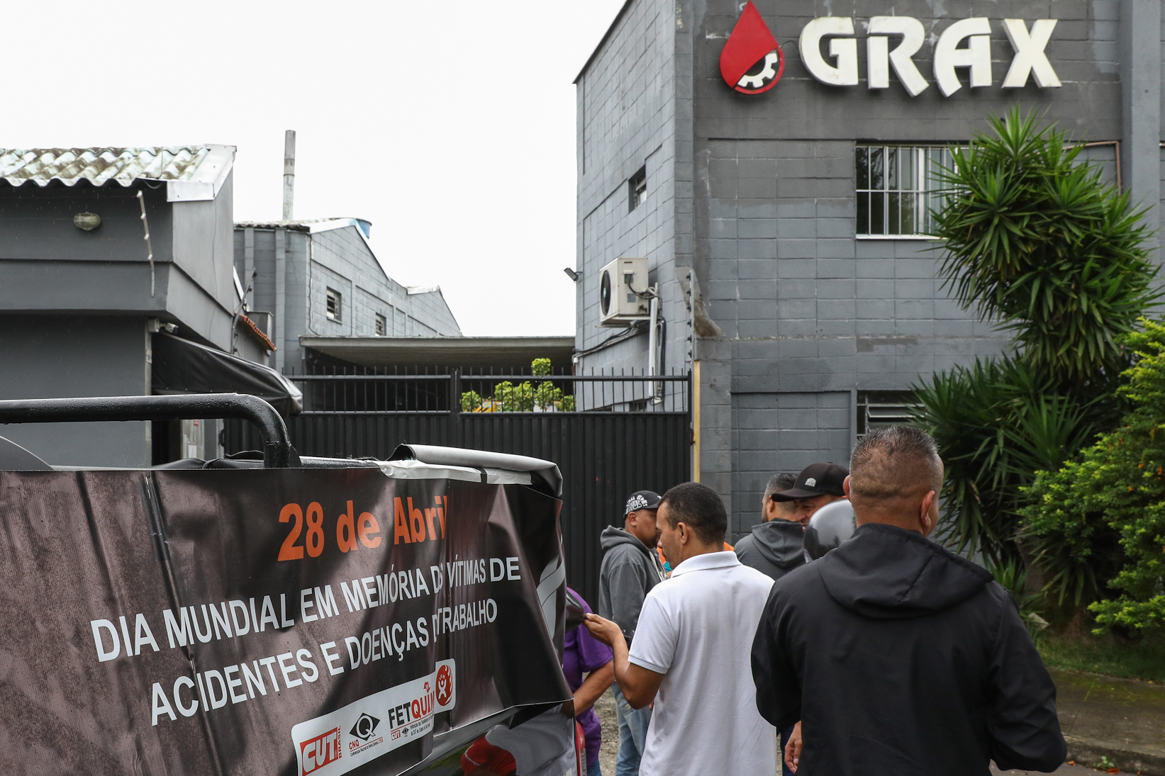 Ato em memória as vítimas de acidentes e doenças relacionadas ao trabalho na empresa GRAX Lubrificantes Especiais. Rua Zequinha de Abreu, 668 - Jd. Sonia Maria/Mauá-SP. Fotos Dino Santos. Brasil_28_04_2026. 