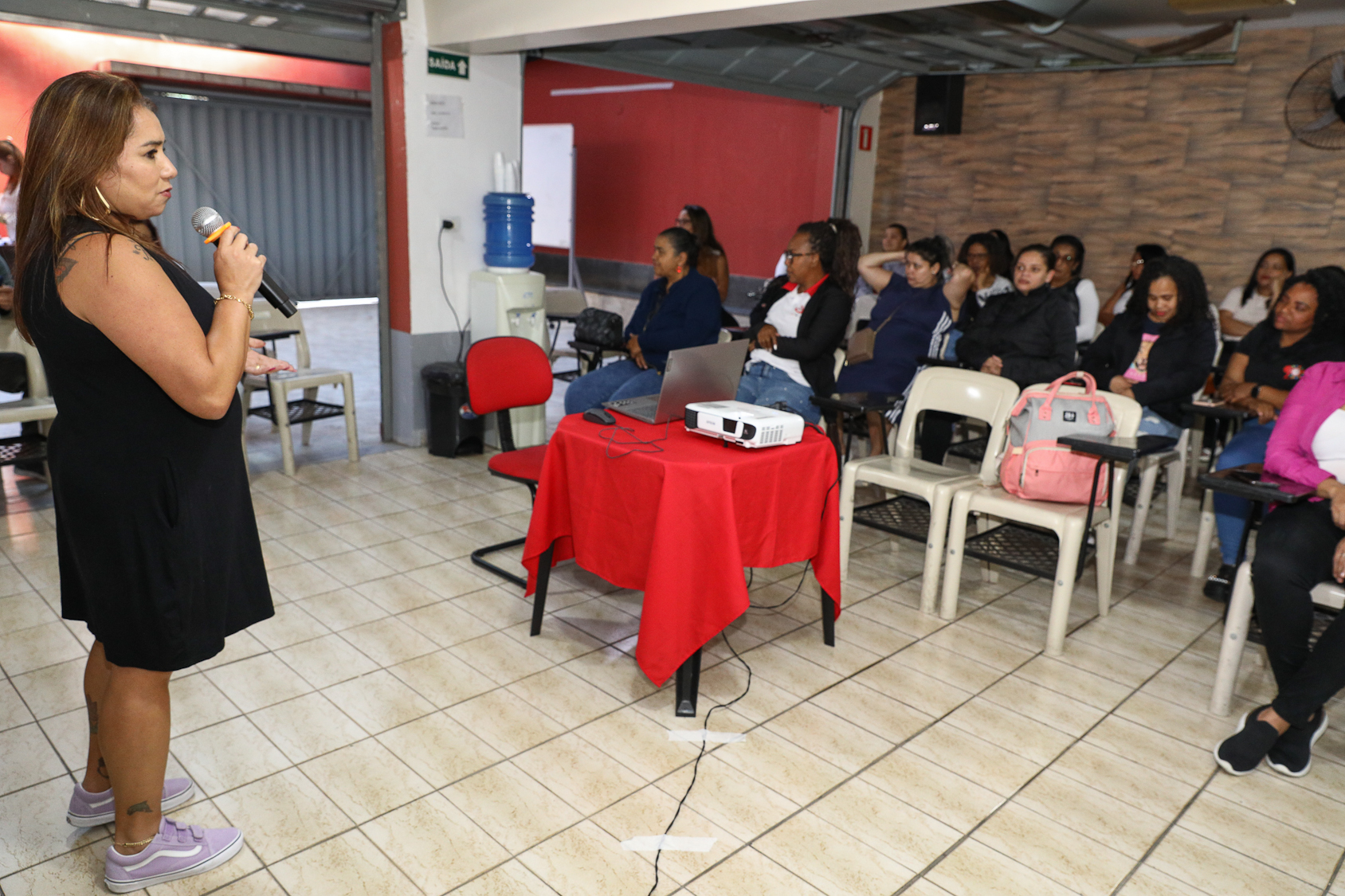 Roda de conversa com as mulheres da categoria Química do ABC sobre políticas públicas com a vereadora Ana Nice realizado na regional de Diadema. Fotos Dino Santos. Brasil_01_08_2026.