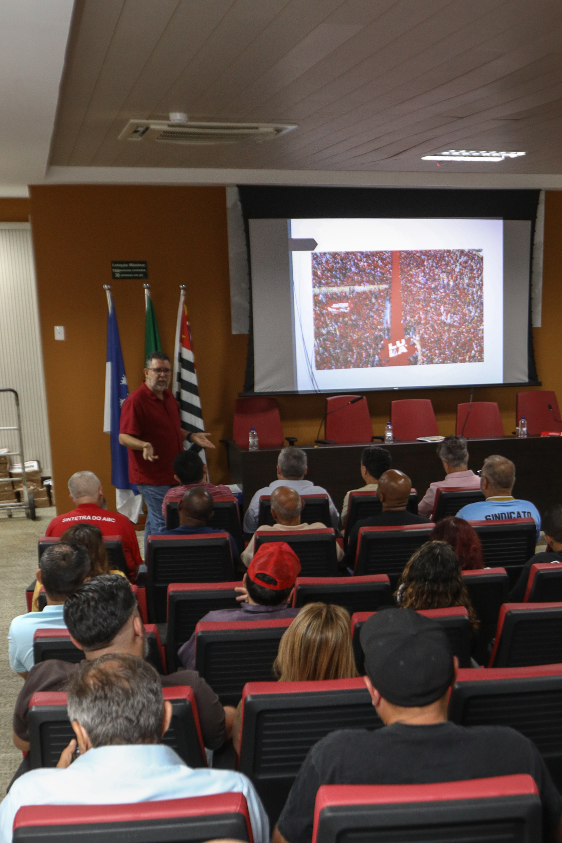 Análise de Conjuntura com foco nas eleições 2026 realizado no Sindicato dos Químicos do ABC. 
