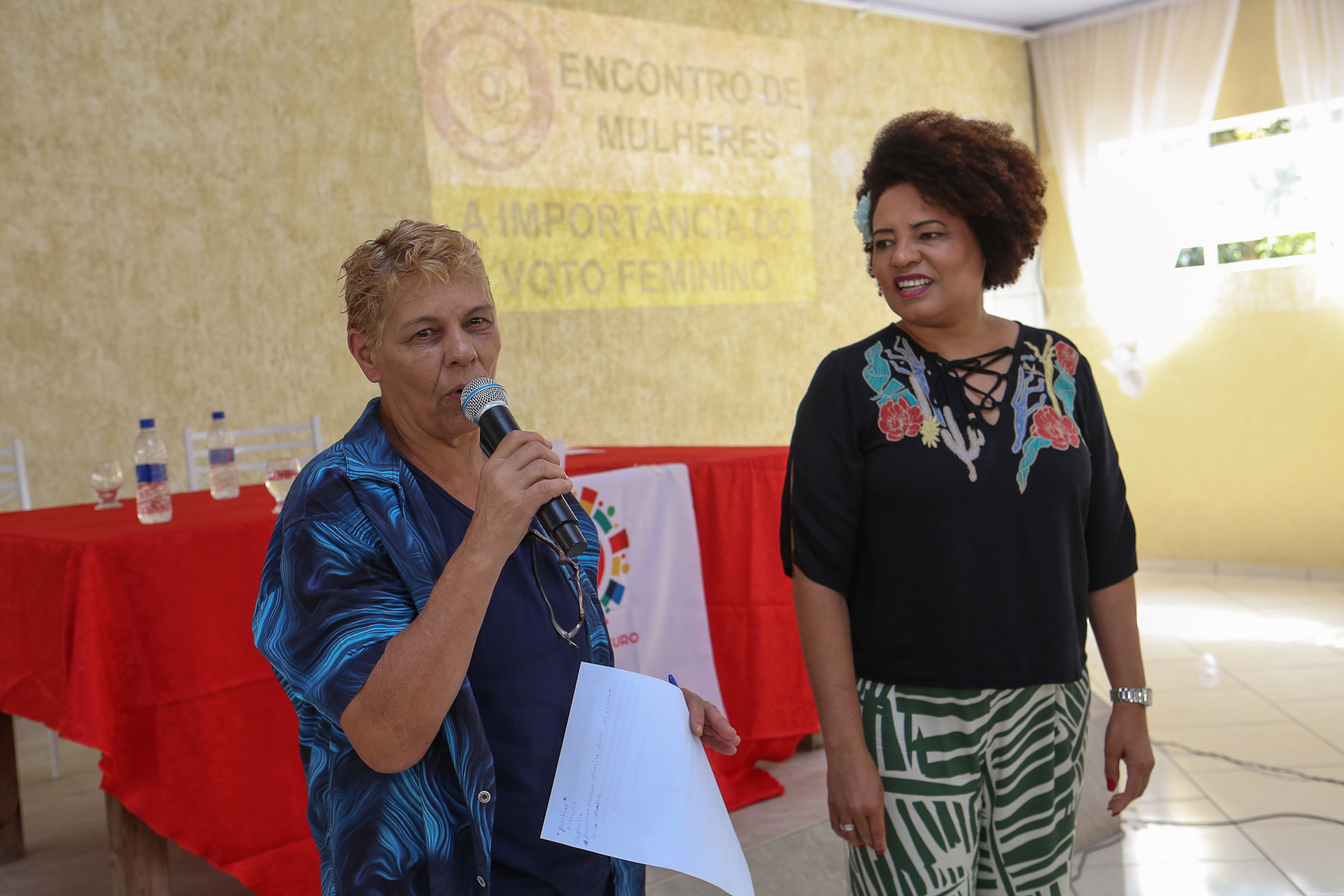 Encontro de mulheres da categoria química do ABC para debater a importância do voto feminino.