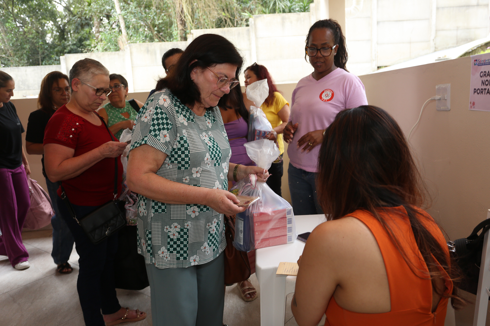 Encontro de mulheres da categoria química do ABC para debater a importância do voto feminino.